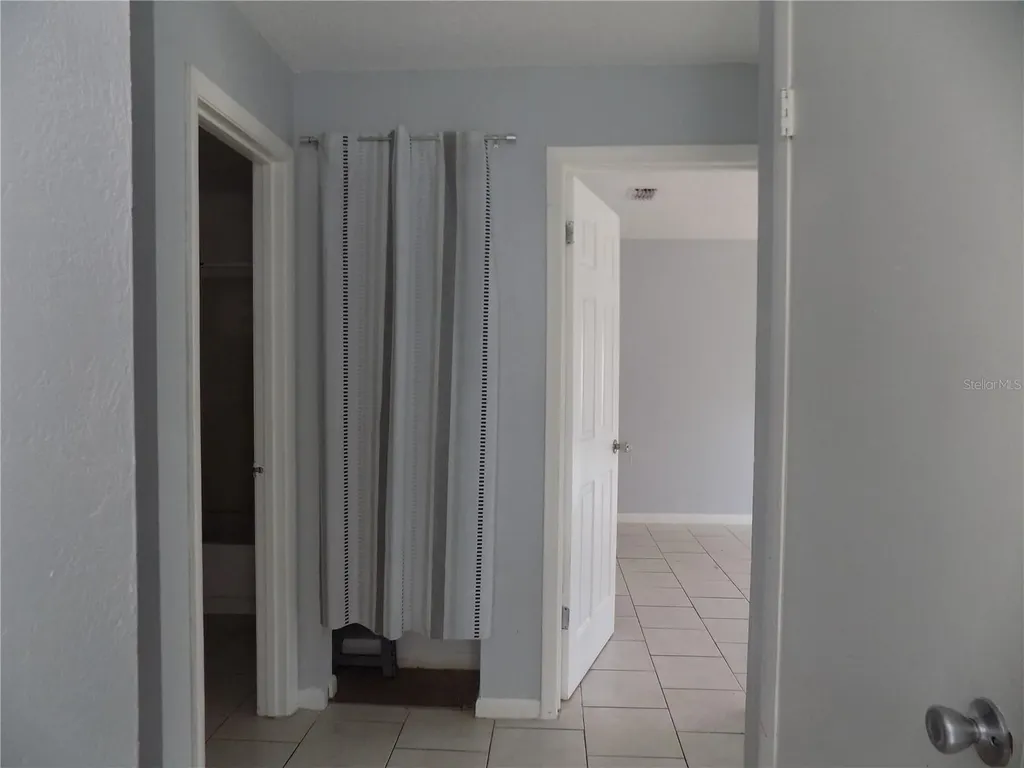 6124 SW 10th Place Gainesville FL 32607