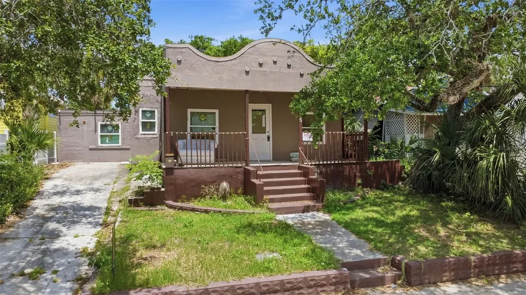 215 S Oleander Avenue Daytona Beach FL 32118