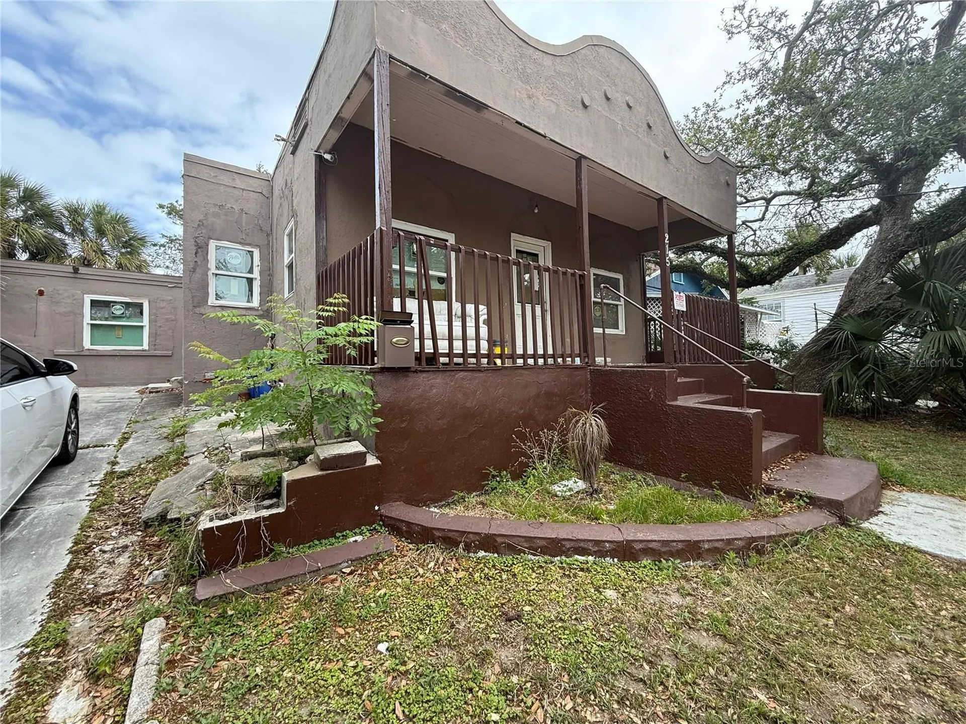 215 S Oleander Avenue Daytona Beach FL 32118