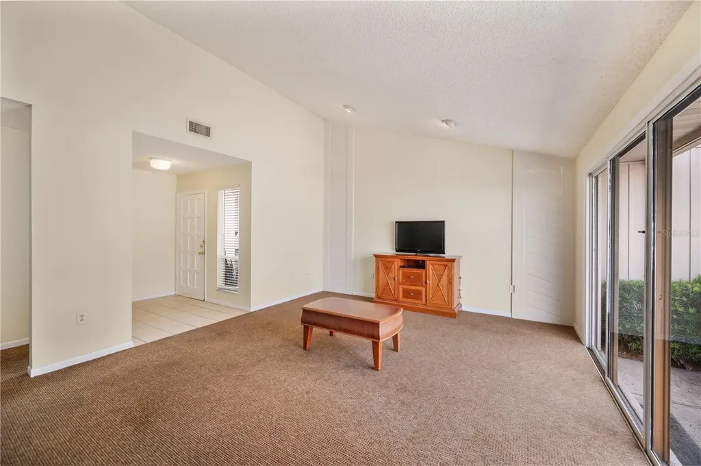 4231 Oak Loop Mulberry FL 33860