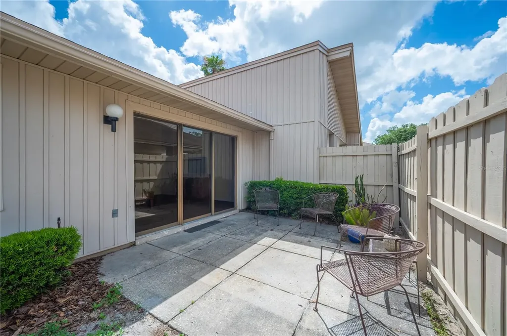 4231 Oak Loop Mulberry FL 33860