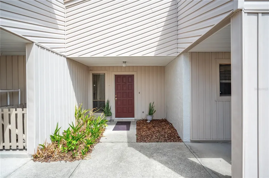 4231 Oak Loop Mulberry FL 33860