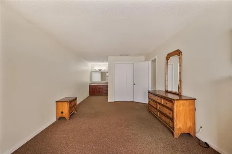 4231 Oak Loop Mulberry FL 33860