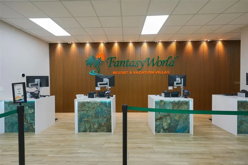 2135 Water Mania Court Kissimmee FL 34746