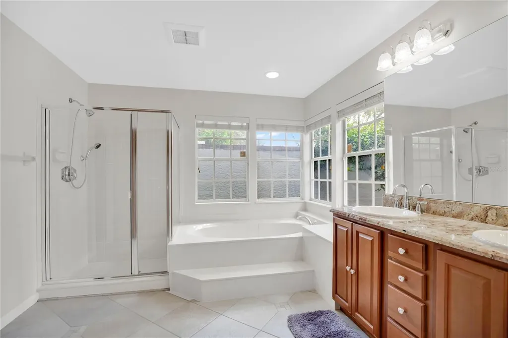 309 Oak Leaf Circle Lake Mary FL 32746