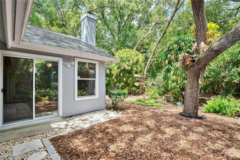 309 Oak Leaf Circle Lake Mary FL 32746