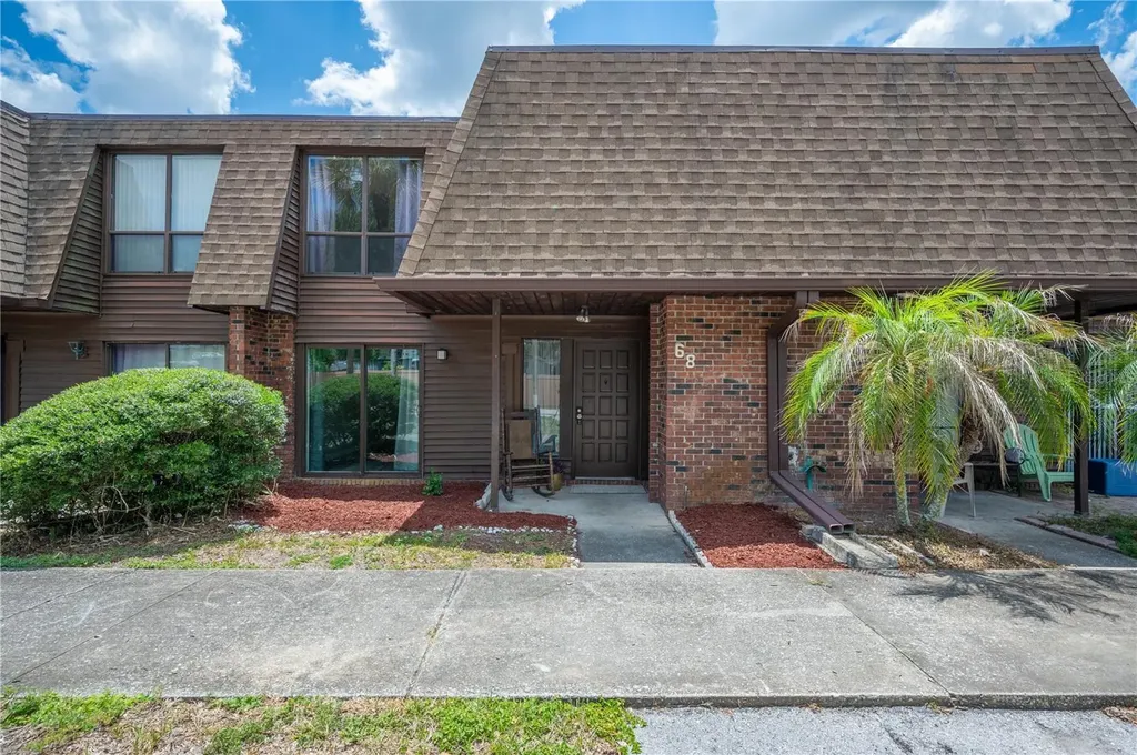 1836 N Crystal Lake Drive Lakeland FL 33801