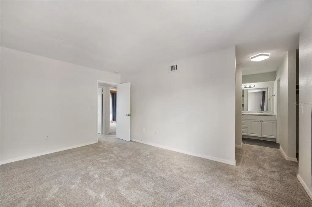 1836 N Crystal Lake Drive Lakeland FL 33801