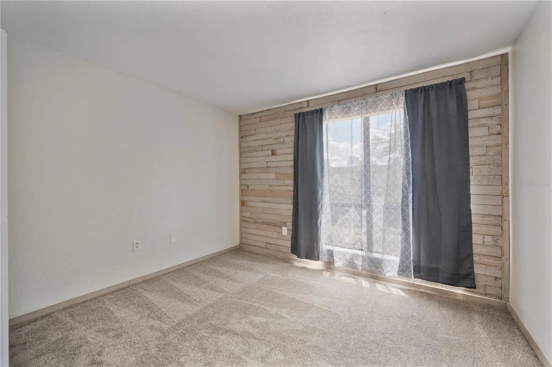 1836 N Crystal Lake Drive Lakeland FL 33801