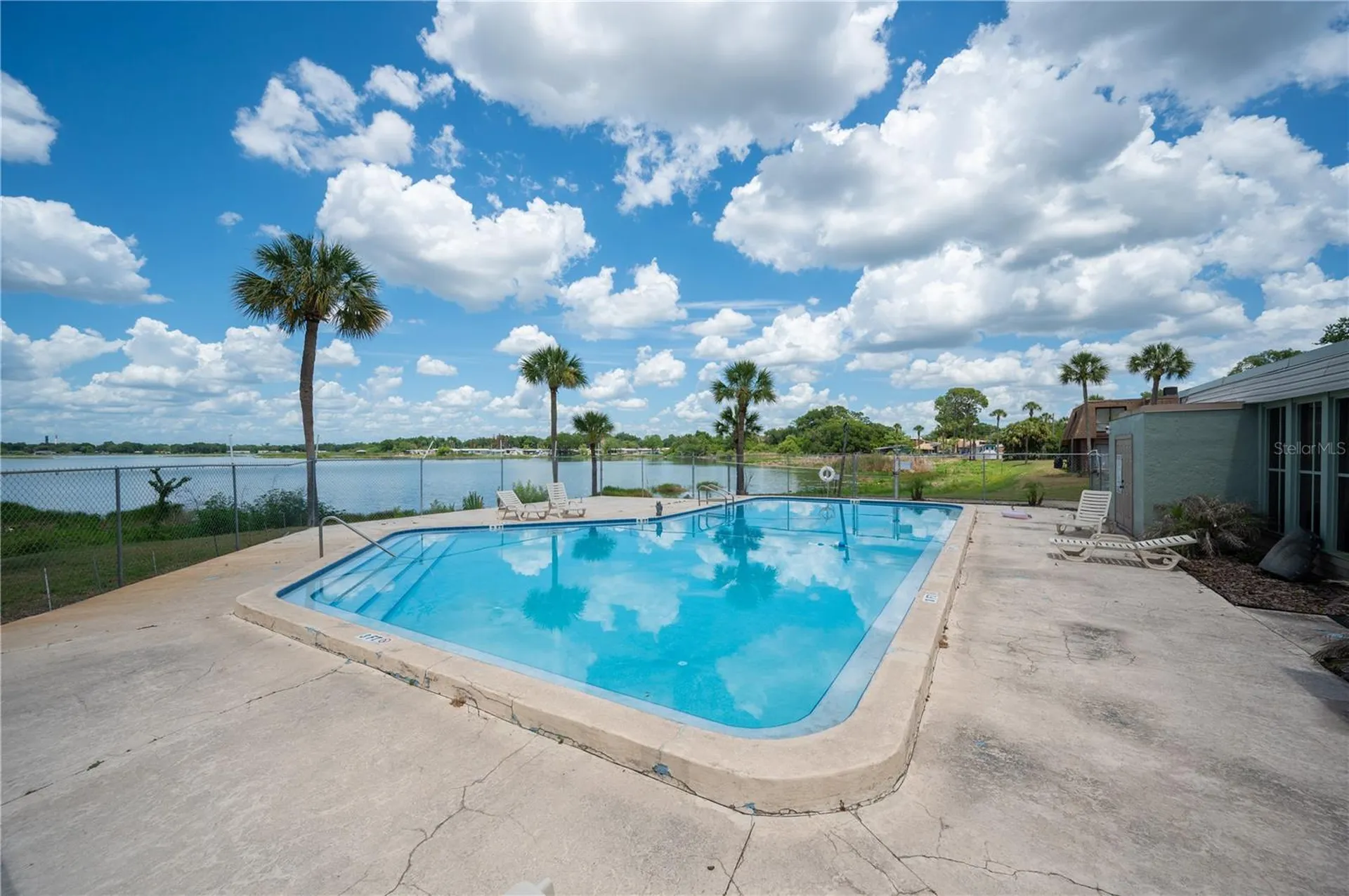 1836 N Crystal Lake Drive Lakeland FL 33801