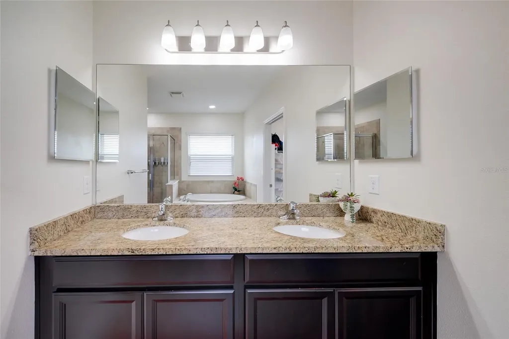 5815 Arbor Wood Court Bradenton FL 34203