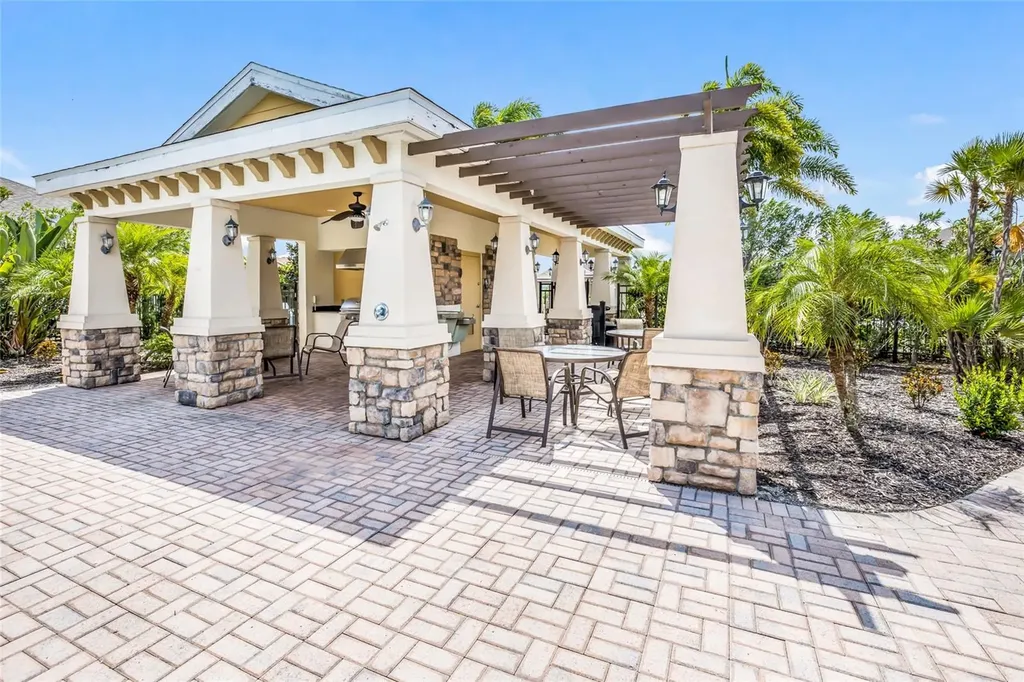 5815 Arbor Wood Court Bradenton FL 34203