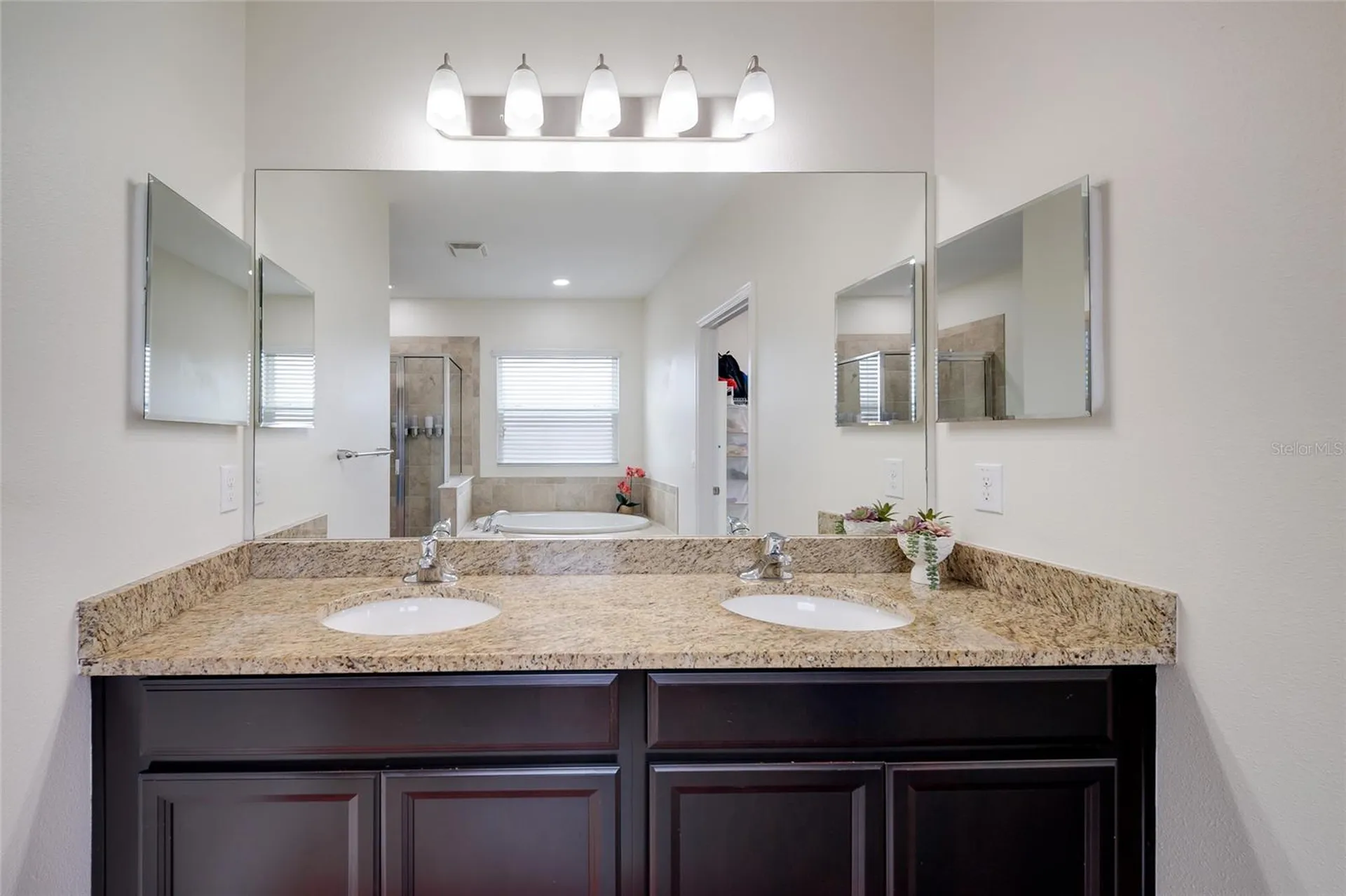 5815 Arbor Wood Court Bradenton FL 34203