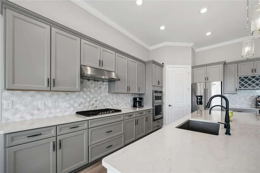 7849 Mainsail Lane Sarasota FL 34240