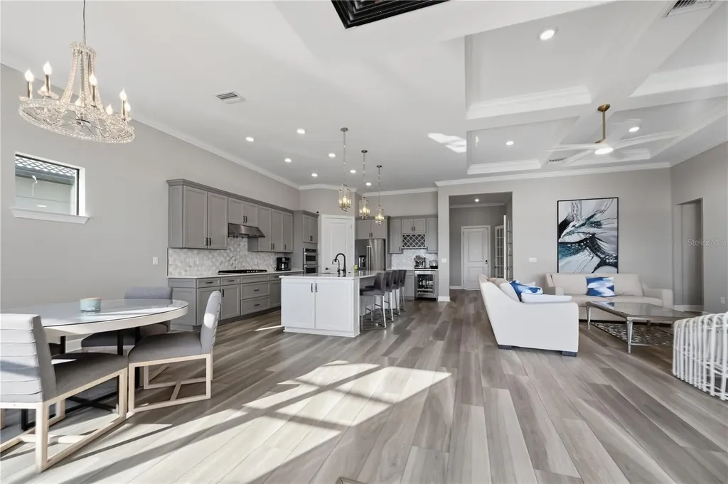 7849 Mainsail Lane Sarasota FL 34240
