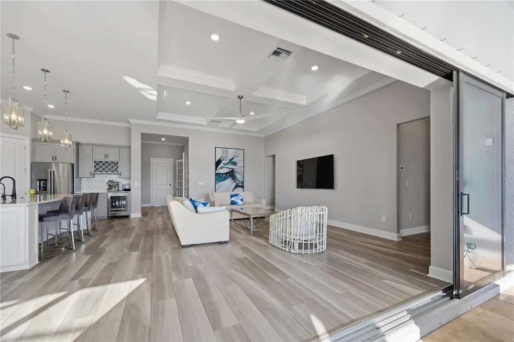 7849 Mainsail Lane Sarasota FL 34240