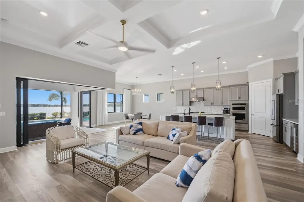 7849 Mainsail Lane Sarasota FL 34240