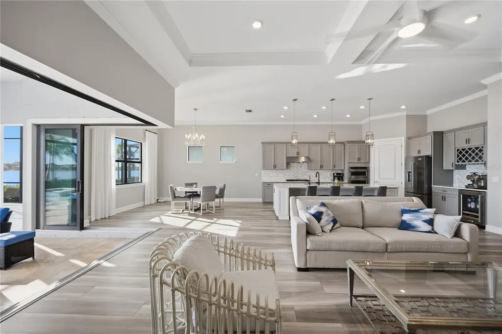 7849 Mainsail Lane Sarasota FL 34240