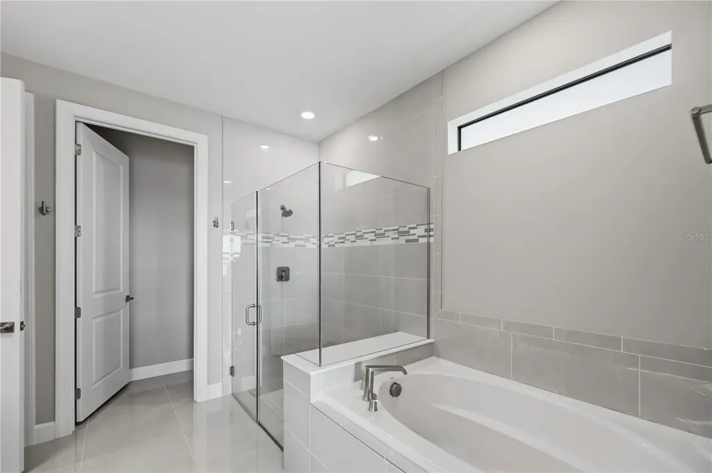 7849 Mainsail Lane Sarasota FL 34240