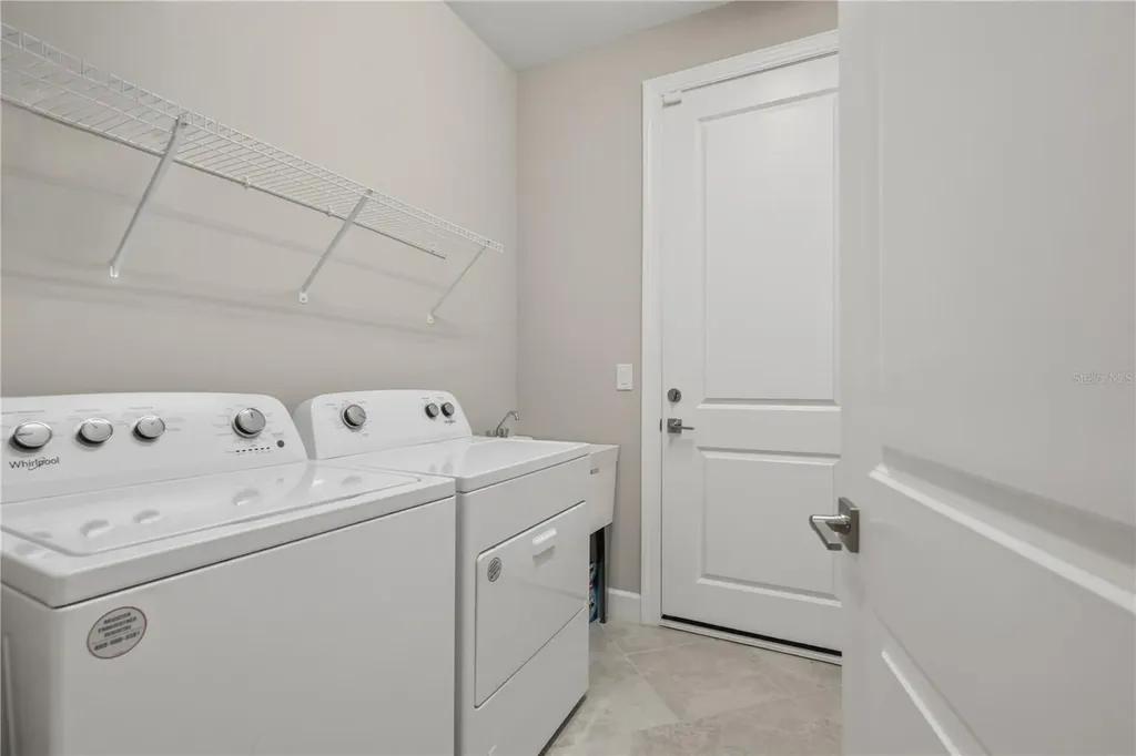 7849 Mainsail Lane Sarasota FL 34240