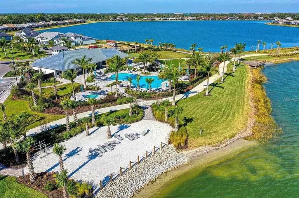 7849 Mainsail Lane Sarasota FL 34240