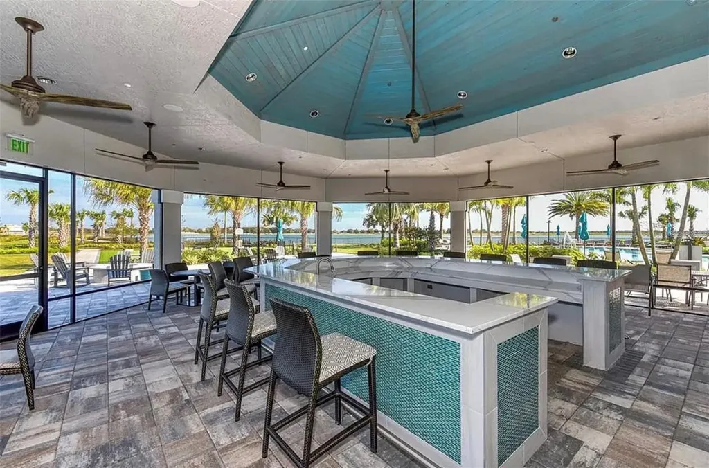 7849 Mainsail Lane Sarasota FL 34240