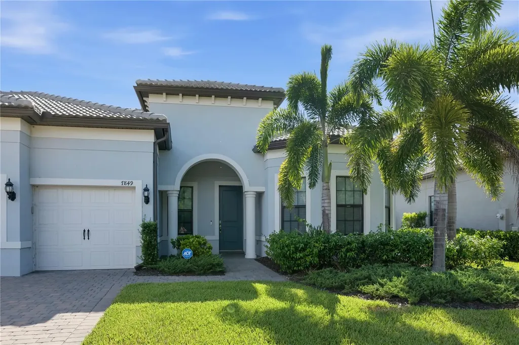 7849 Mainsail Lane Sarasota FL 34240