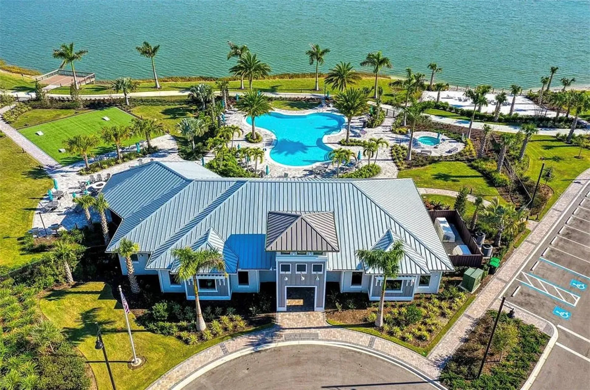 7849 Mainsail Lane Sarasota FL 34240