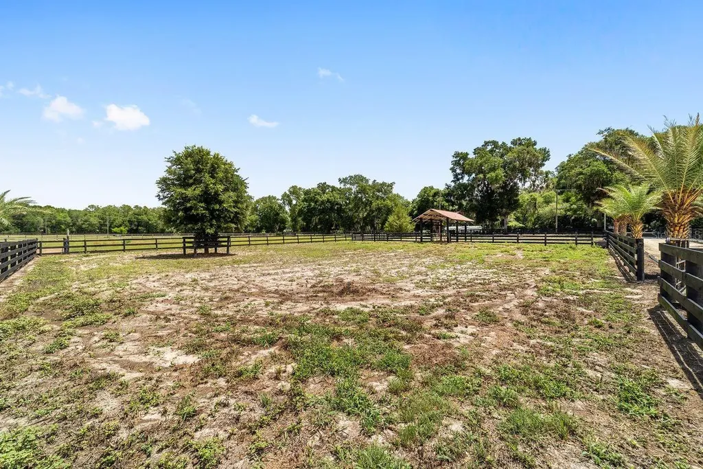 16392 NE Jacksonville Road Citra FL 32113