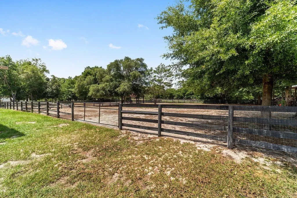 16392 NE Jacksonville Road Citra FL 32113