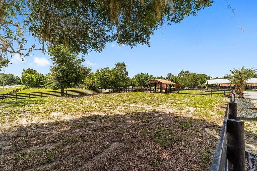 16392 NE Jacksonville Road Citra FL 32113