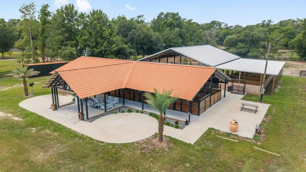 16392 NE Jacksonville Road Citra FL 32113