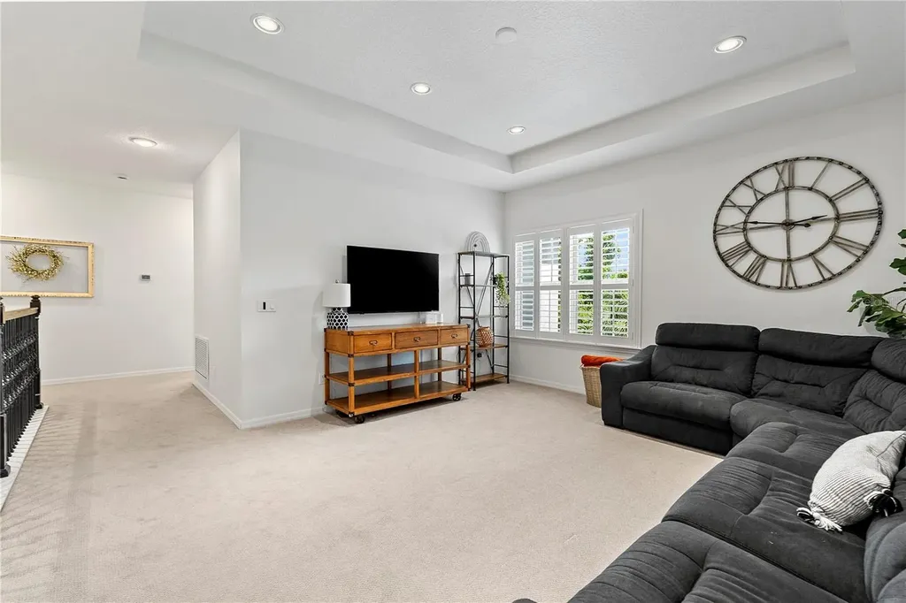 906 Sherbourne Circle Lake Mary FL 32746