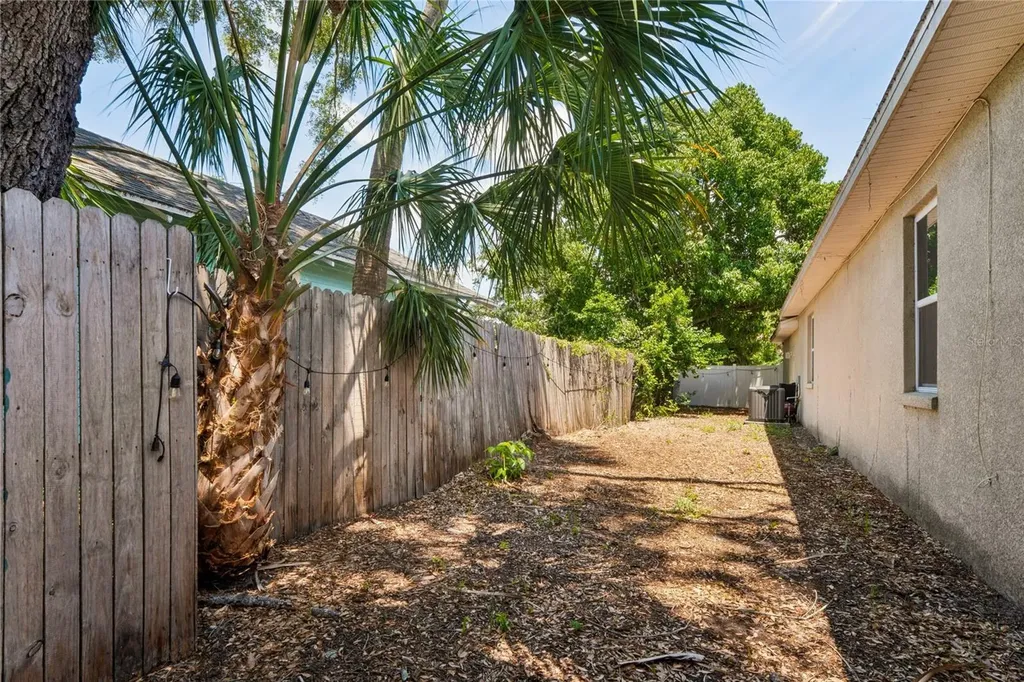2424 12th Street S St Petersburg FL 33705
