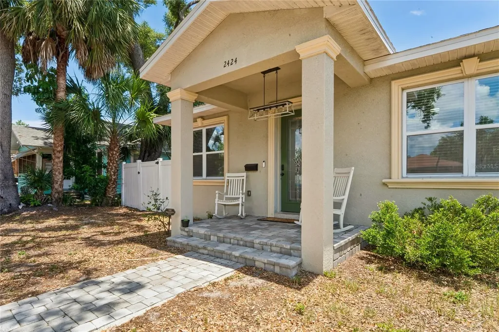 2424 12th Street S St Petersburg FL 33705