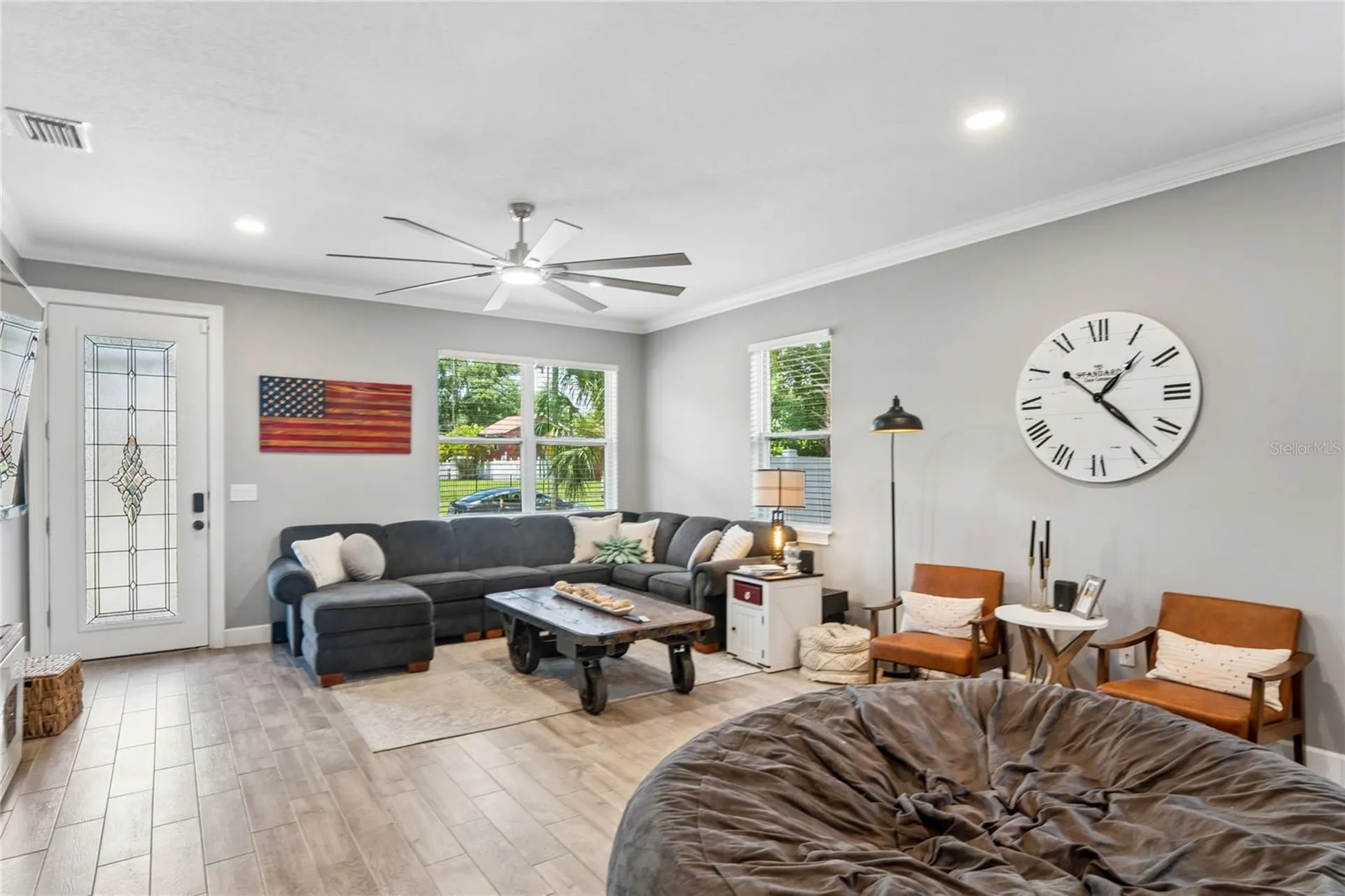 2424 12th Street S St Petersburg FL 33705