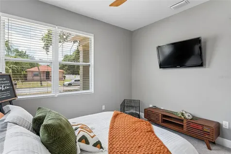 2424 12th Street S St Petersburg FL 33705