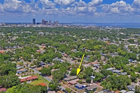 2424 12th Street S St Petersburg FL 33705