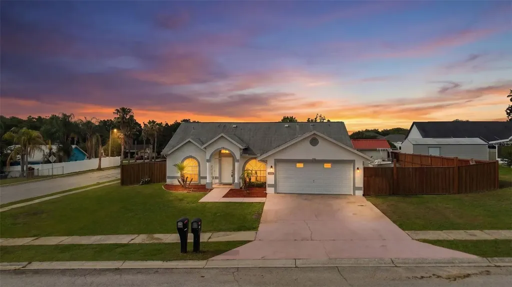 38912 Carr Drive Zephyrhills FL 33540