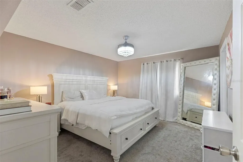 38912 Carr Drive Zephyrhills FL 33540
