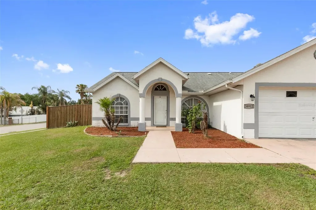 38912 Carr Drive Zephyrhills FL 33540