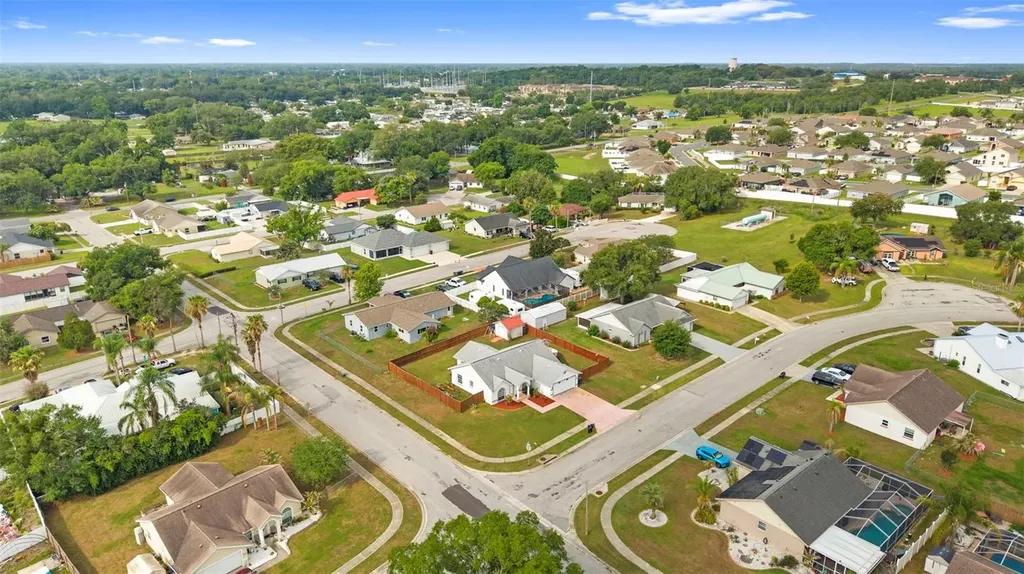 38912 Carr Drive Zephyrhills FL 33540