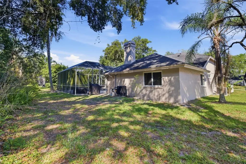 15932 Ellsworth Drive Tampa FL 33647