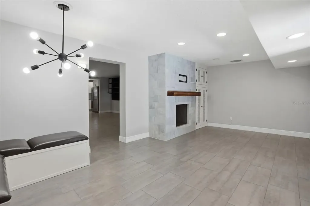 727 N Himes Avenue Tampa FL 33609