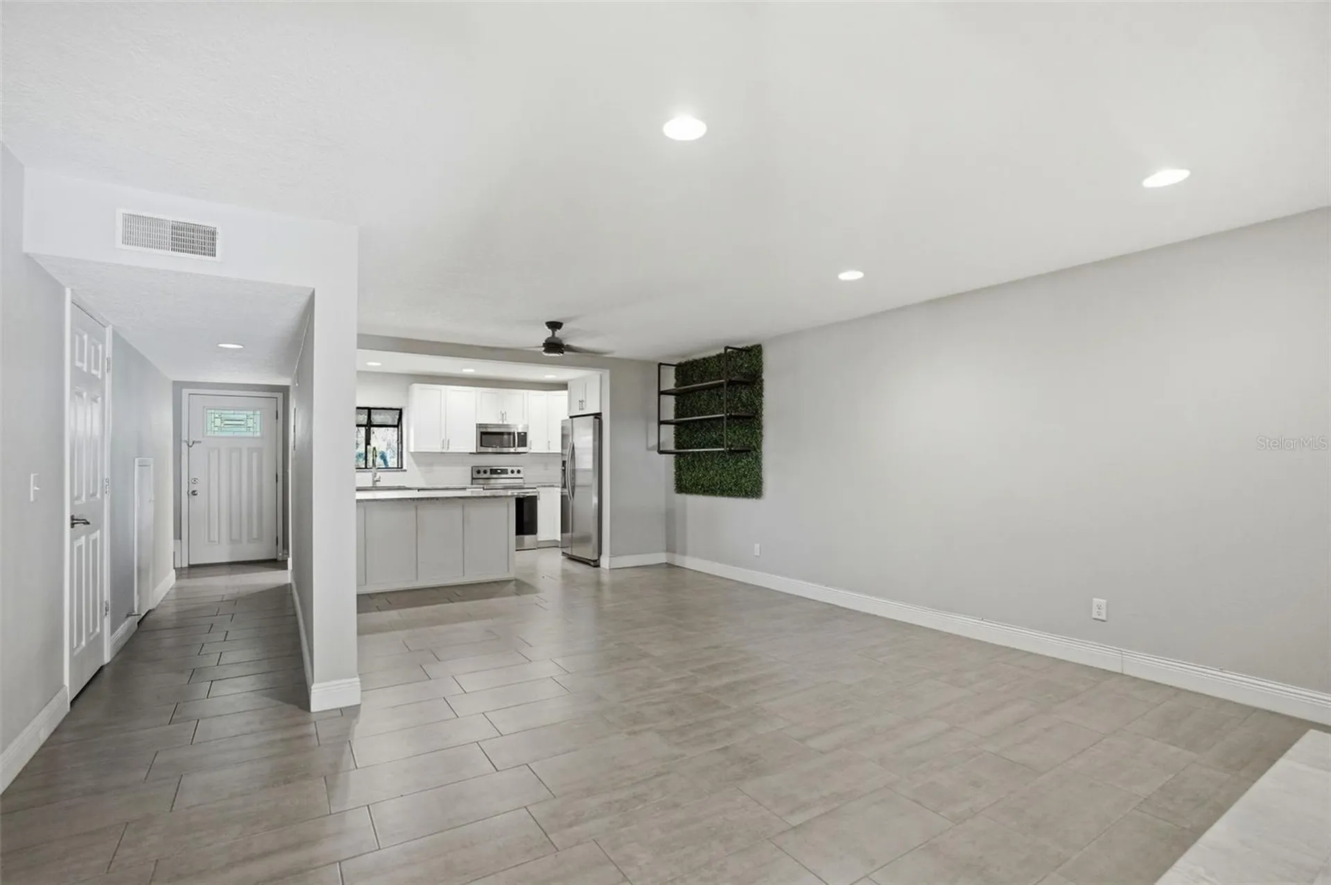 727 N Himes Avenue Tampa FL 33609