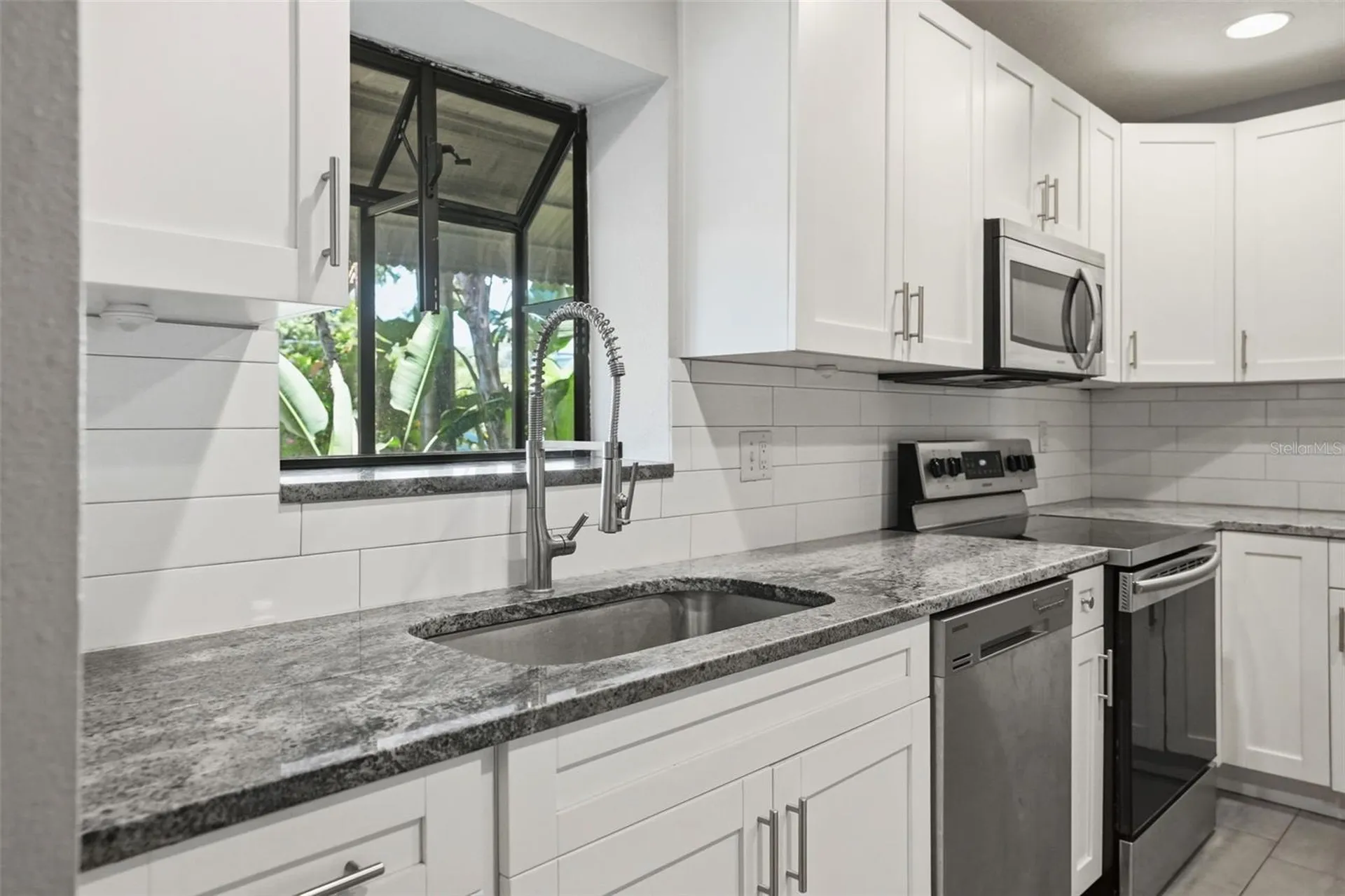 727 N Himes Avenue Tampa FL 33609