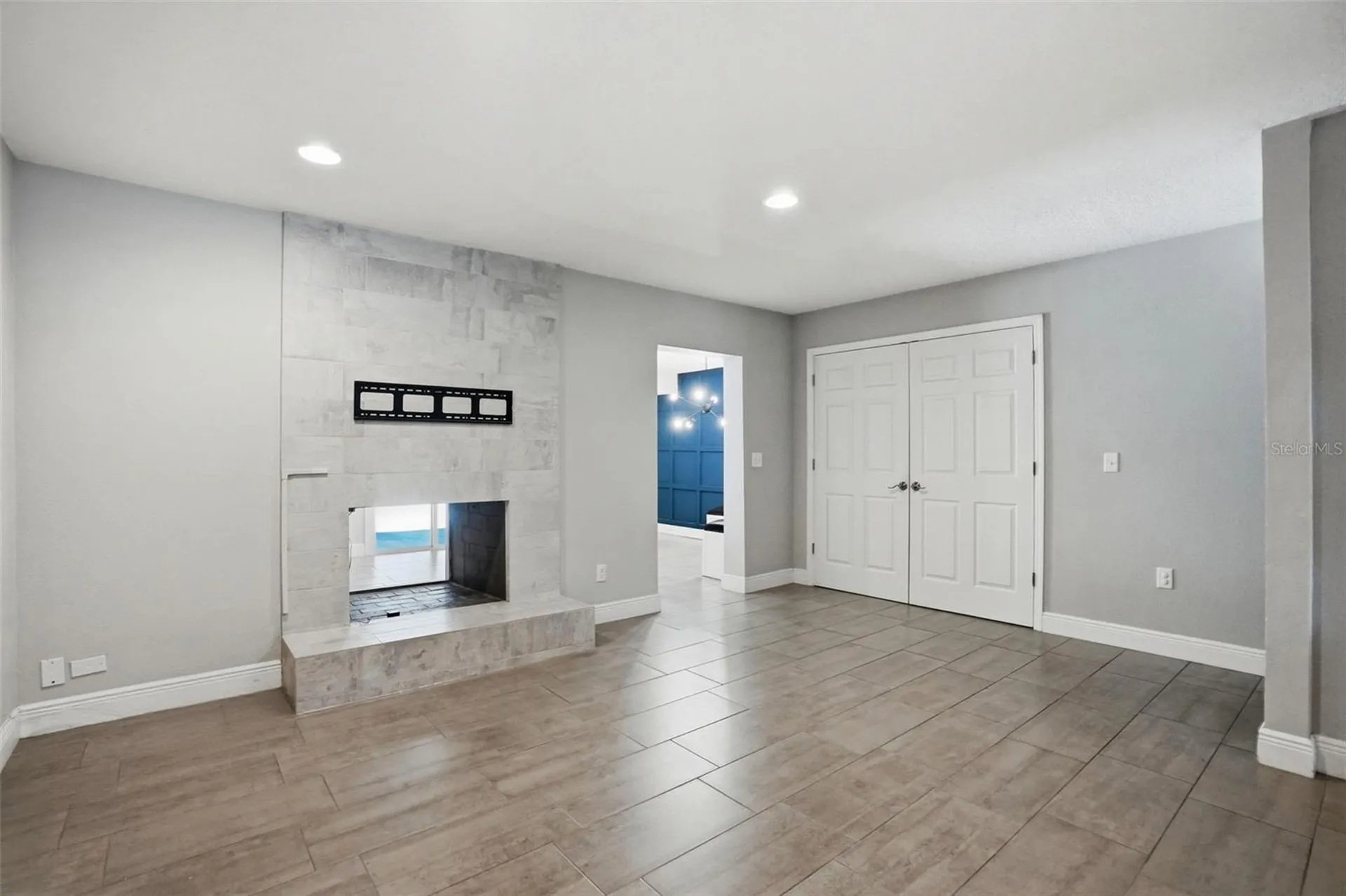 727 N Himes Avenue Tampa FL 33609