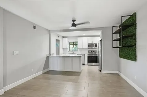 727 N Himes Avenue Tampa FL 33609