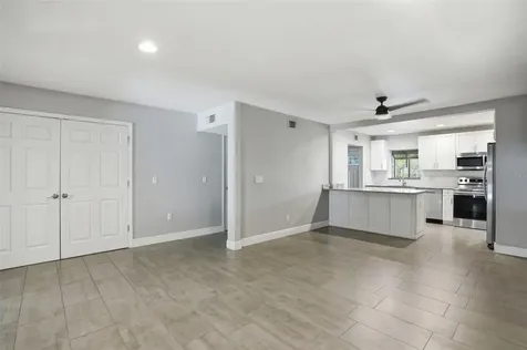 727 N Himes Avenue Tampa FL 33609