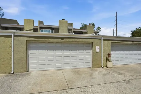 727 N Himes Avenue Tampa FL 33609